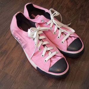 Converse All Star Pink and Black Low Tops